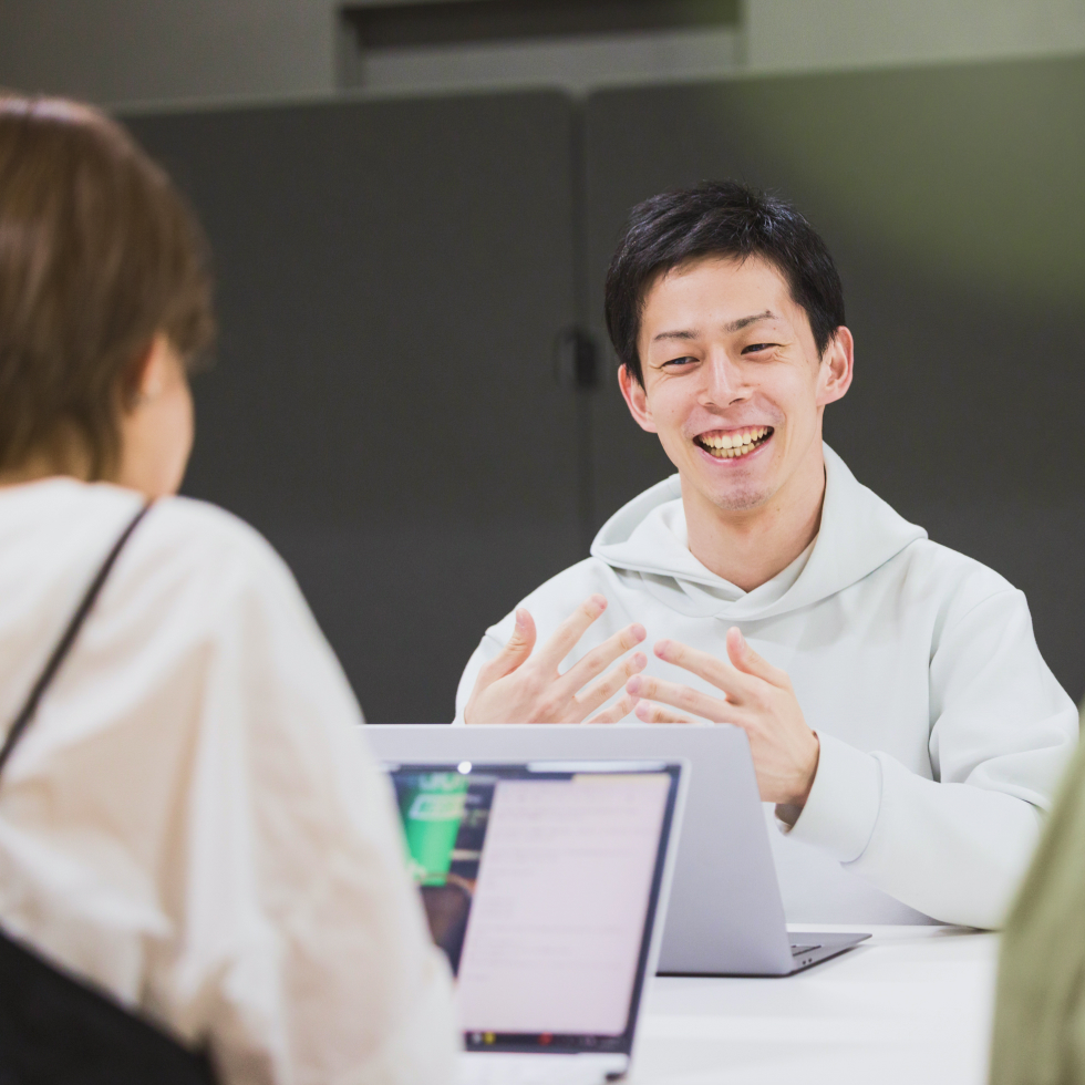 株式会社リーピーの刺激的な仕事が<br />
東京に集まる時代は<SPBR>終わりました。
